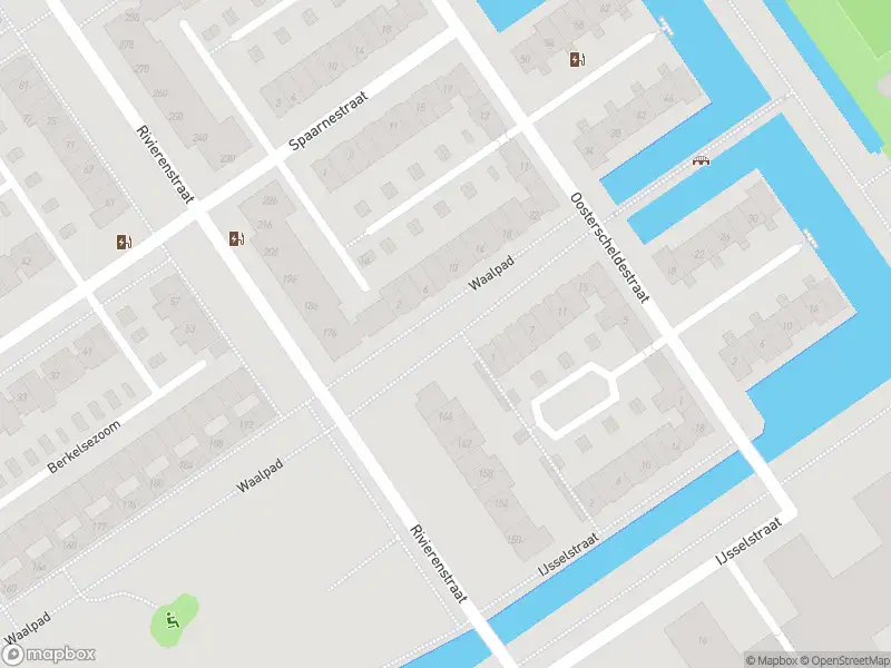 Ambulance met gepaste spoed naar de Waalpad in Berkel en Rodenrijs