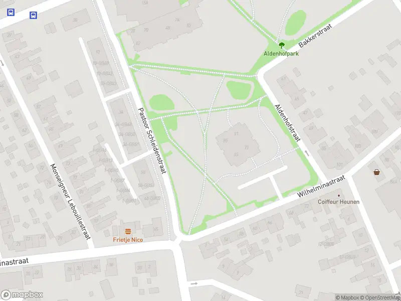 Brandweer met grote spoed naar de Weustenraedtstraat in Hoensbroek vanwege waarnemen gaslucht