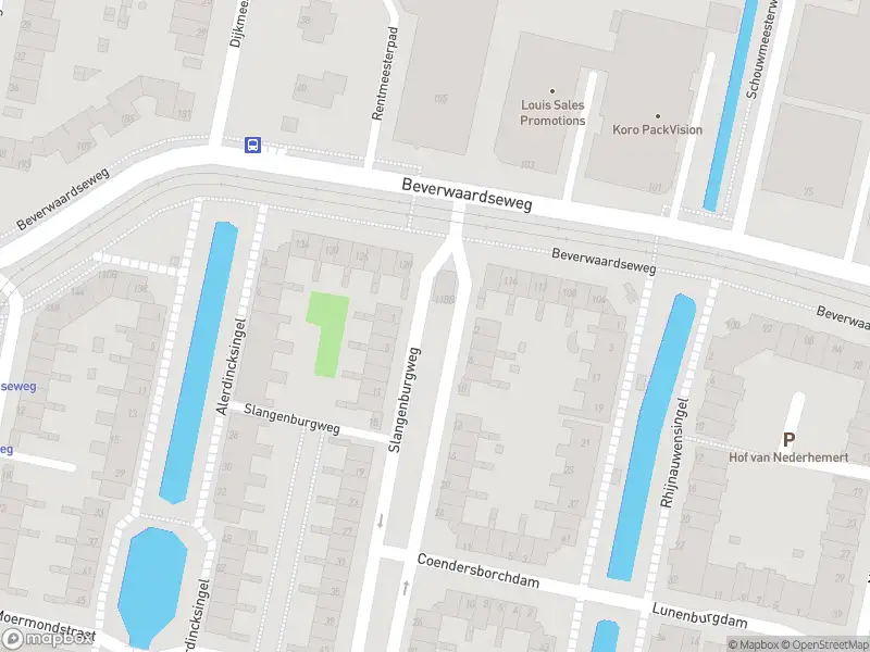 Brandweer met gepaste spoed naar de Slangenburgweg in Rotterdam vanwege afhijsen patient