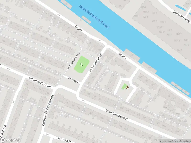 Ambulance met grote spoed naar de 2e Kanaalstraat in Alkmaar