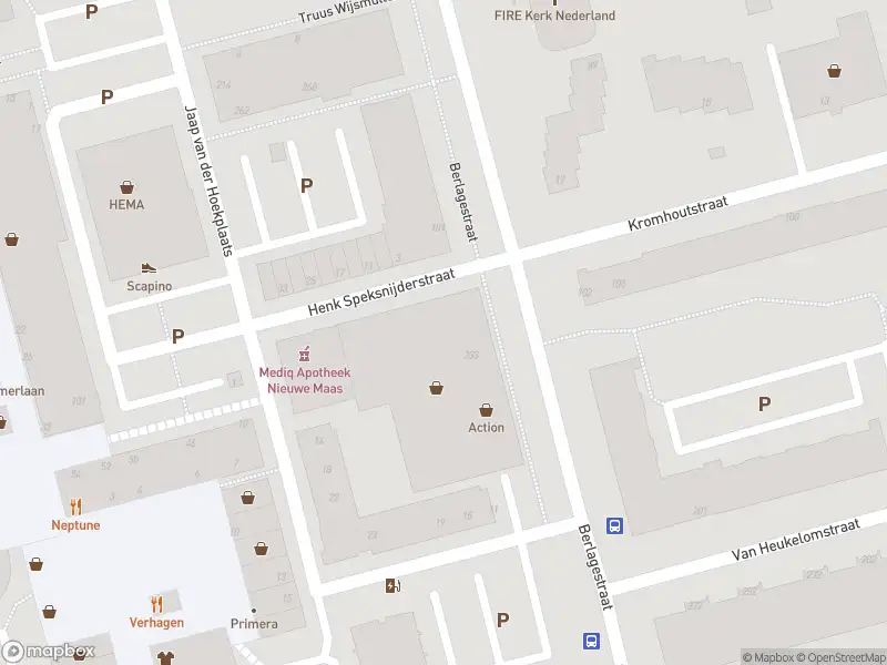 Ambulance met gepaste spoed naar de Henk Speksnijderstraat in Rotterdam