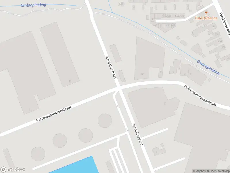 Brandweer met grote spoed naar de Petroleumhavenstraat in Hengelo vanwege een buitenbrand