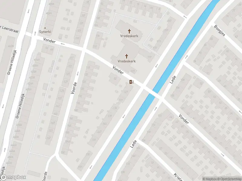 Ambulance met grote spoed naar de Vonder in Rotterdam