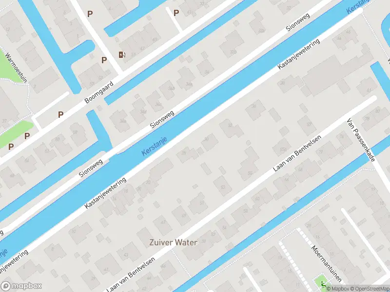 Ambulance met grote spoed naar de Kastanjewetering in Delft