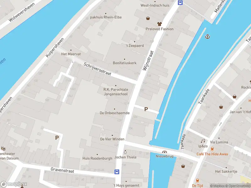 Brandweer met grote spoed naar de Kuipershaven in Dordrecht vanwege reanimatie