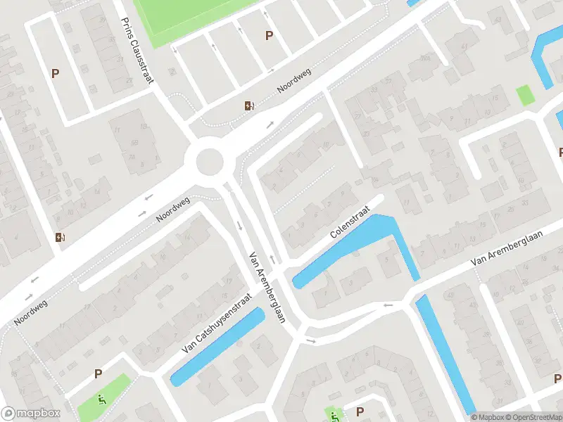 Ambulance met grote spoed naar de Colenstraat in Wateringen