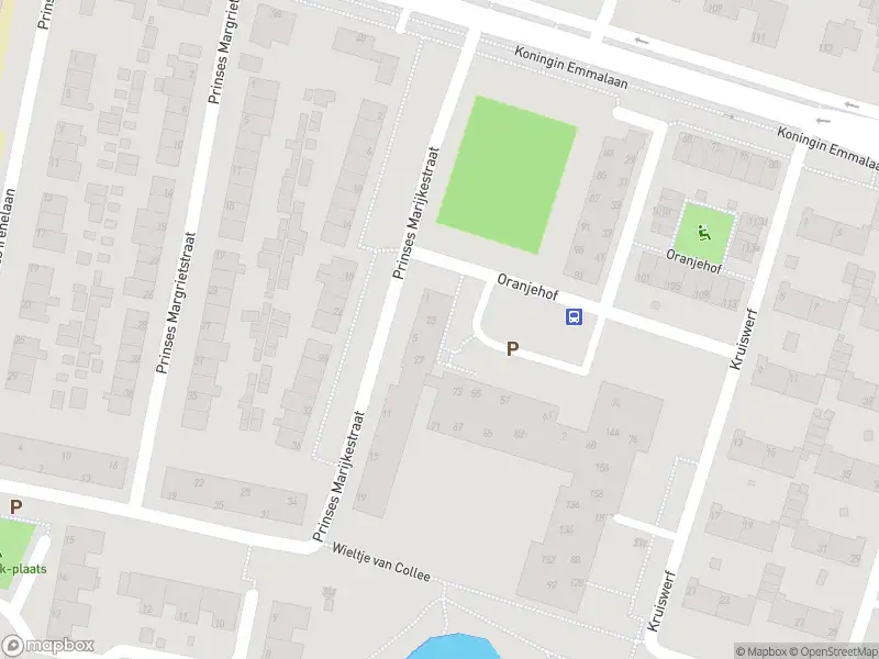 Ambulance en brandweer met grote spoed naar de Maria van Oranjestraat in Leerdam