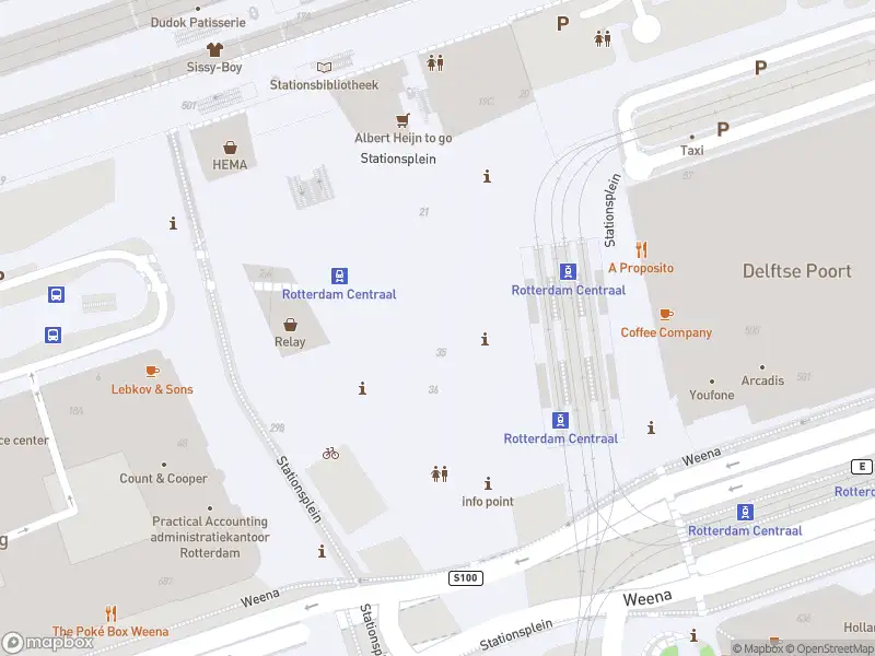 Ambulance met grote spoed naar de Stationsplein in Rotterdam