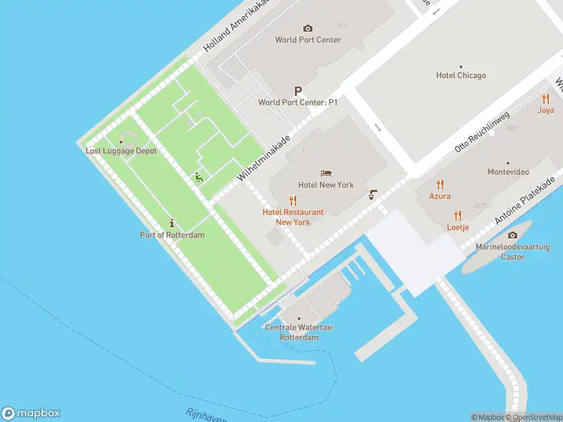 Ambulance met gepaste spoed naar de Koninginnenhoofd in Rotterdam