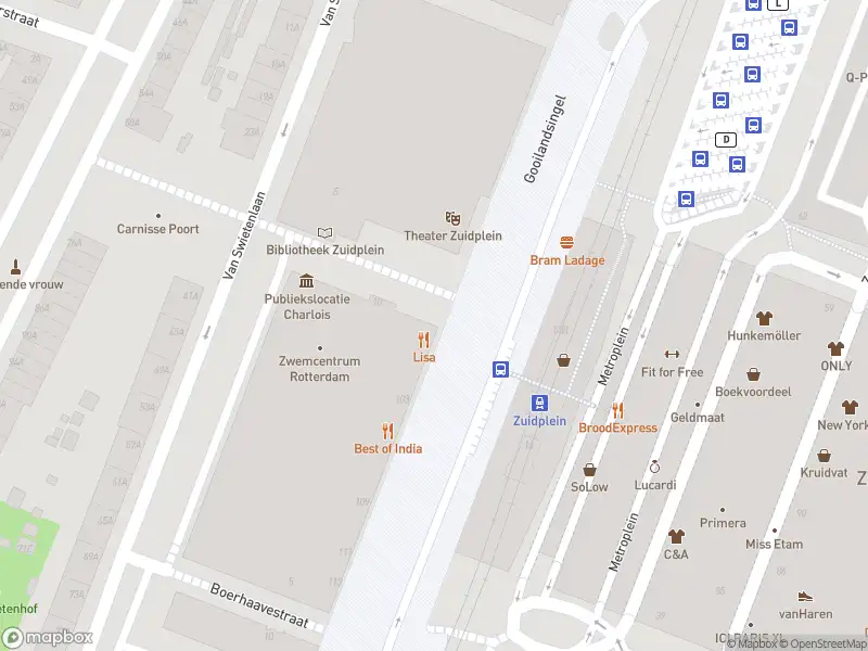 Ambulance met grote spoed naar de Gooilandsingel in Rotterdam