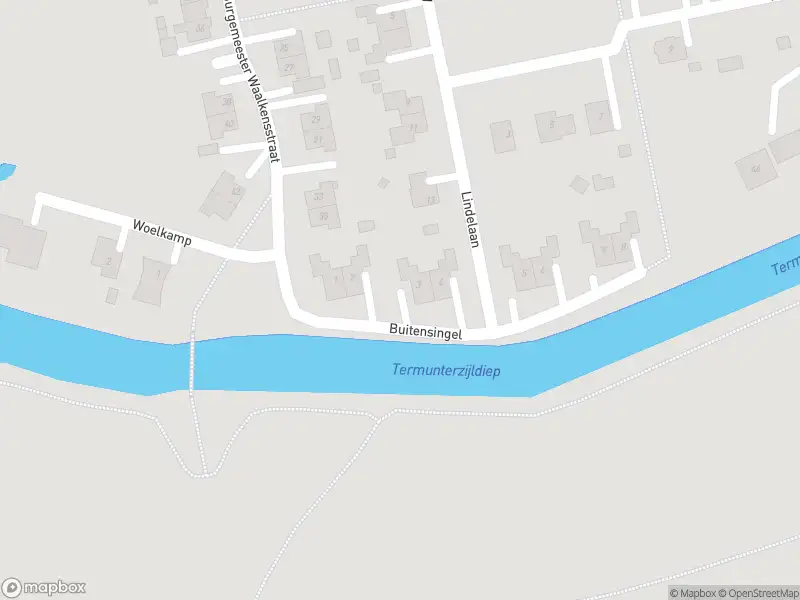 Brandweer met gepaste spoed naar de Hoofdweg West in Nieuwolda vanwege stormschade