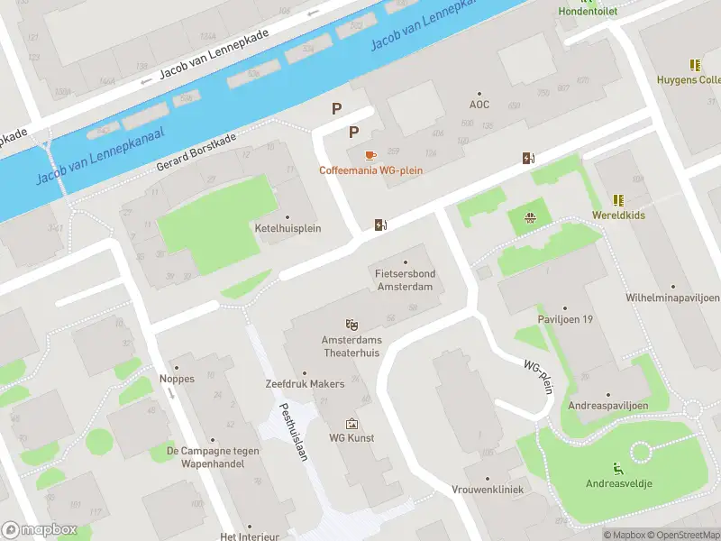 Ambulance met grote spoed naar de Ketelhuisplein in Amsterdam