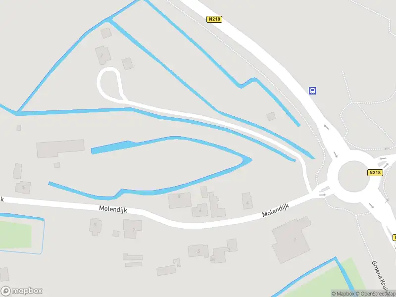 Ambulance met gepaste spoed naar de Molendijk in Zwartewaal
