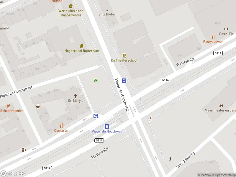 Ambulance met gepaste spoed naar de Westzeedijk in Rotterdam