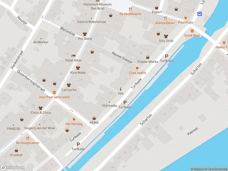 Brandweer met gepaste spoed naar de Turfkade in Brielle