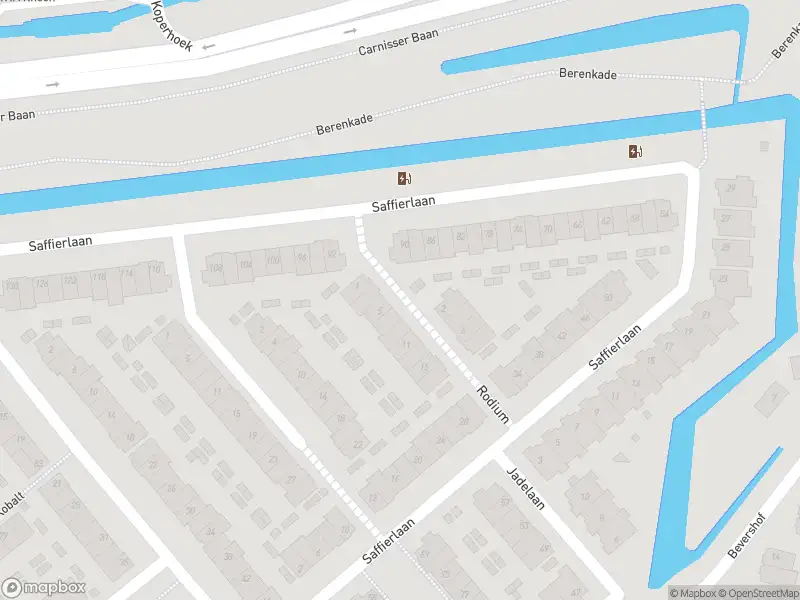 Ambulance met grote spoed naar de Rodium in Rhoon