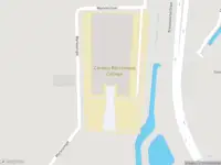 Brandweer met grote spoed naar de Markesingel in Helmond vanwege gebouwbrand