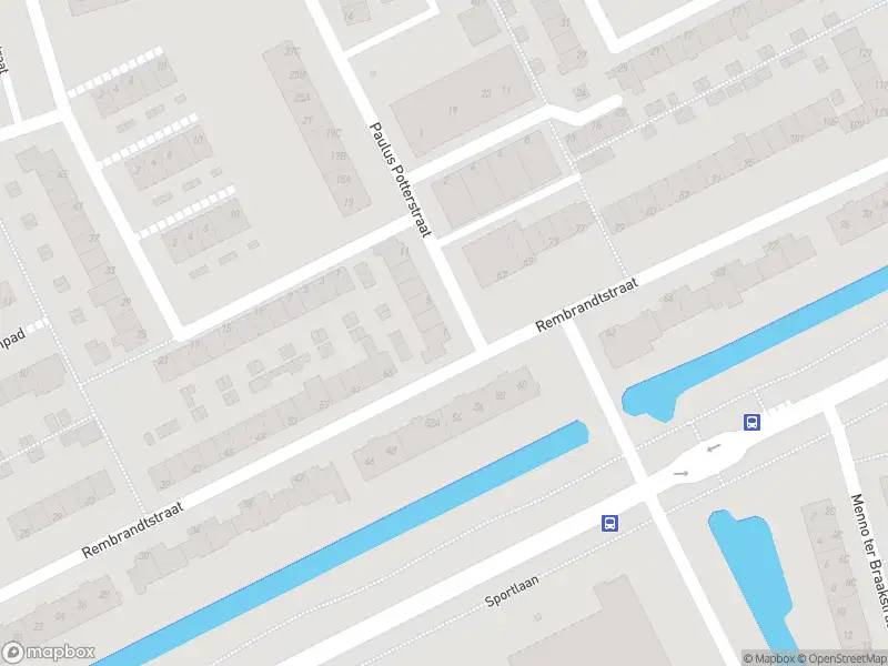 Ambulance met grote spoed naar de Paulus Potterstraat in Spijkenisse
