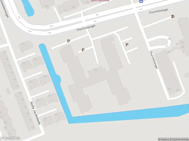 Ambulance met gepaste spoed naar de Churchillsingel in Vlaardingen