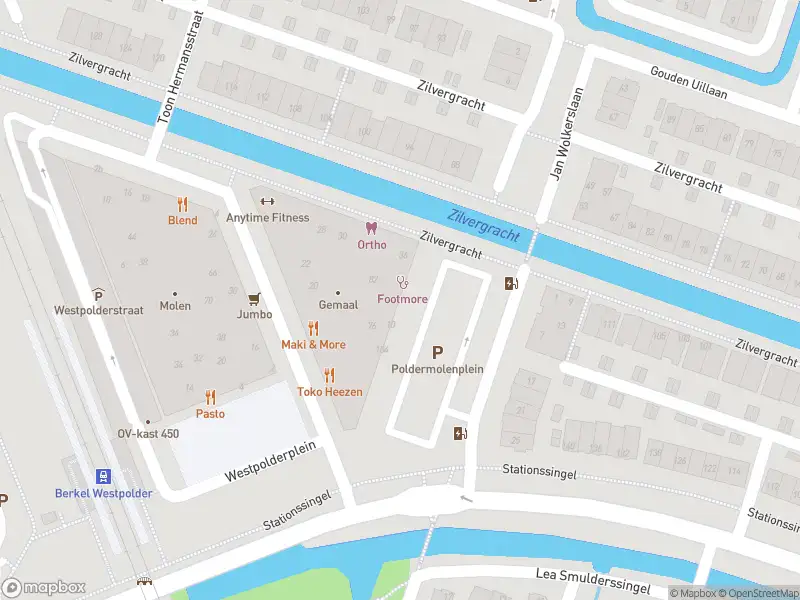 Ambulance met grote spoed naar de Poldermolenplein in Berkel en Rodenrijs