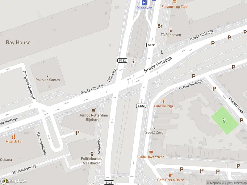 Ambulance met grote spoed naar de Hillelaan in Rotterdam