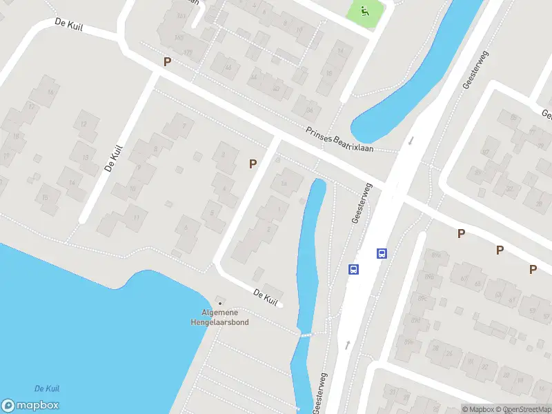 Ambulance met grote spoed naar de De Kuil in Uitgeest