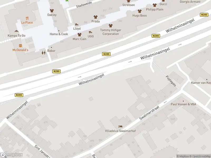 Ambulance met gepaste spoed naar de Wilhelminasingel in Roermond