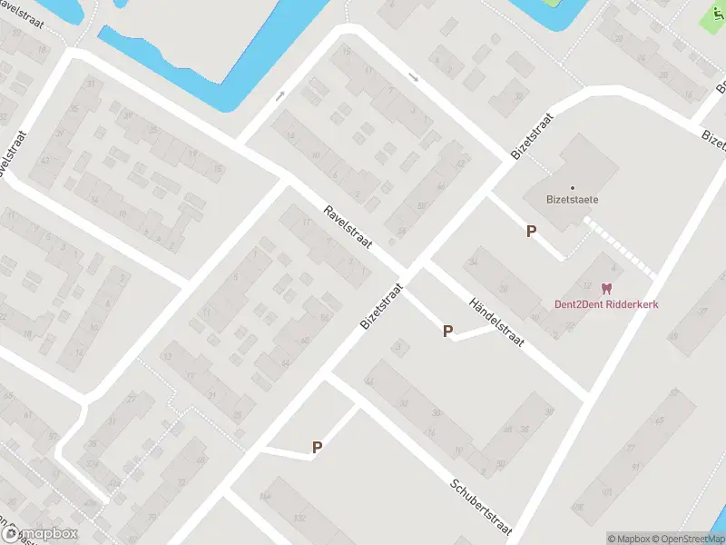 Ambulance met grote spoed naar de Ravelstraat in Ridderkerk