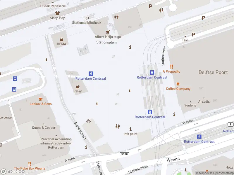 Ambulance met grote spoed naar de Stationsplein in Rotterdam
