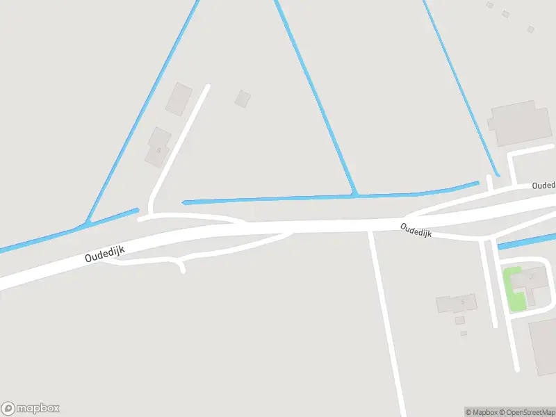 Ambulance met gepaste spoed naar de Oudedijk in Ooltgensplaat