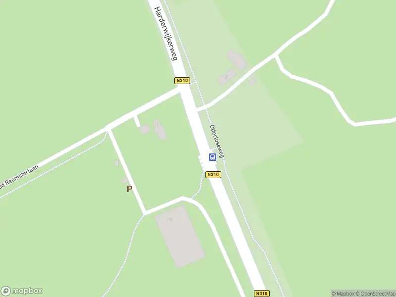 Brandweer met gepaste spoed naar de Harderwijkerweg in Otterlo vanwege stormschade