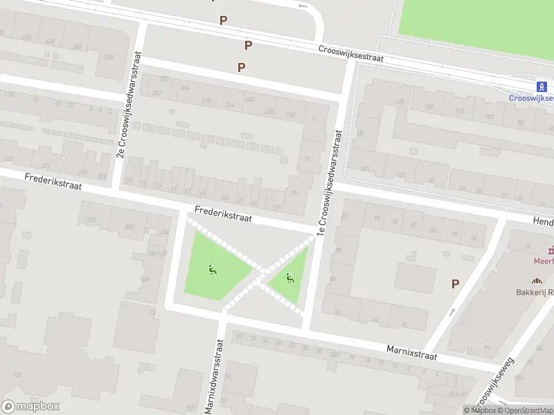 Ambulance met grote spoed naar de Frederikstraat in Rotterdam
