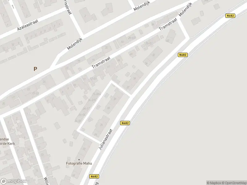 Brandweer met gepaste spoed naar de Julianastraat in Hoek vanwege een buitenbrand