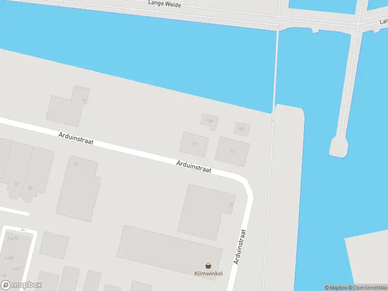 Brandweer met grote spoed naar de Arduinstraat in Breda vanwege gebouwbrand