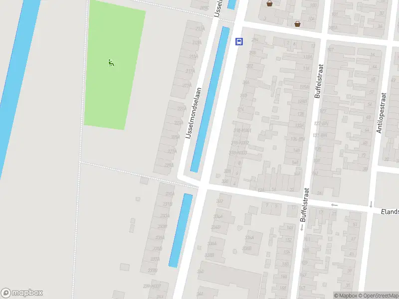 Brandweer met gepaste spoed naar de Lamastraat in Rotterdam vanwege een buitenbrand