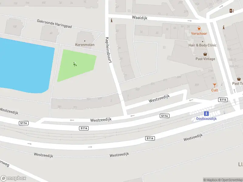 Ambulance met grote spoed naar de Kapiteinsbuurt in Rotterdam