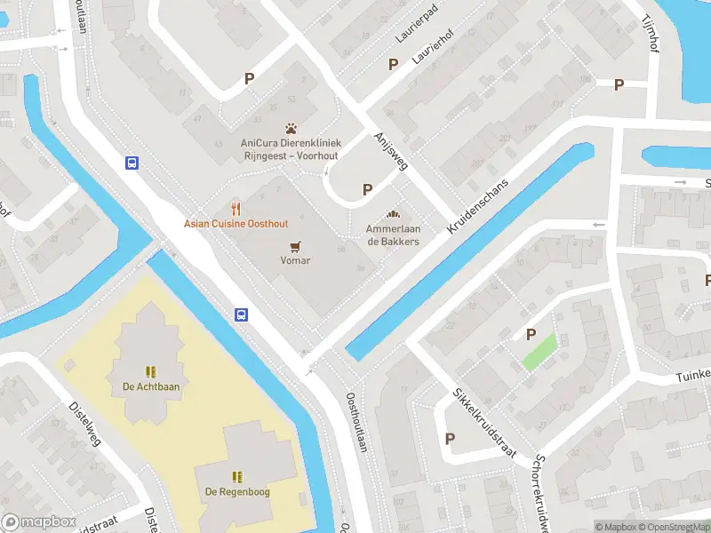 Ambulance met grote spoed naar de Rijnsburgerweg in Voorhout