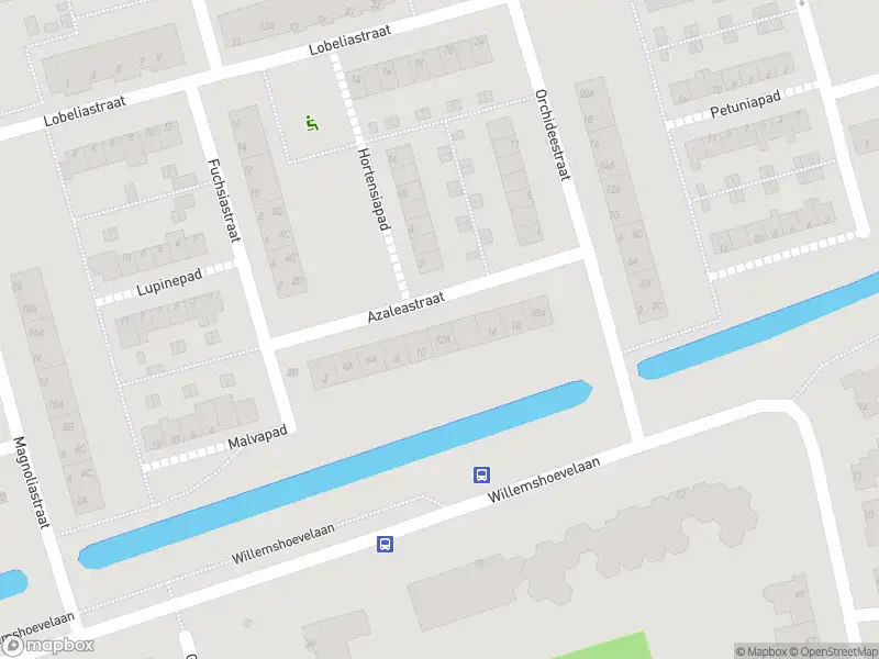 Ambulance met gepaste spoed naar de Azaleastraat in Spijkenisse