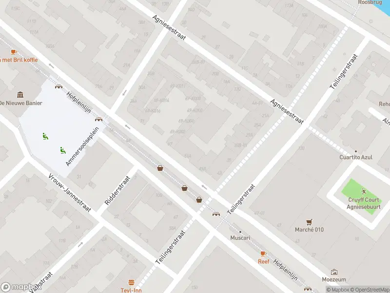 Ambulance met gepaste spoed naar de Banierstraat in Rotterdam