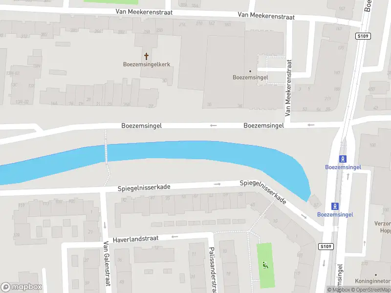 Ambulance met grote spoed naar de Boezemsingel in Rotterdam