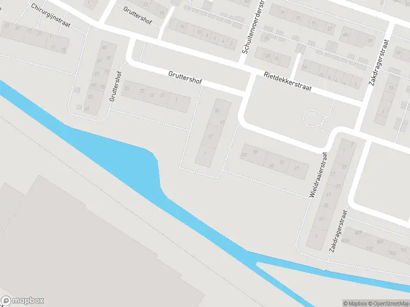 Brandweer met gepaste spoed naar de Schuitenvoerderstraat in Gorinchem vanwege een buitenbrand