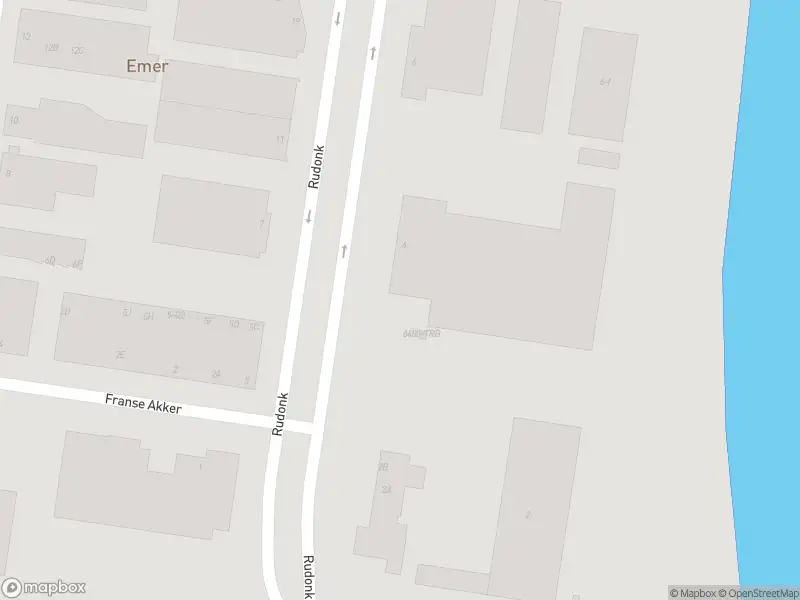 Brandweer en politie met grote spoed naar de Rudonk in Breda vanwege waarnemen gaslucht