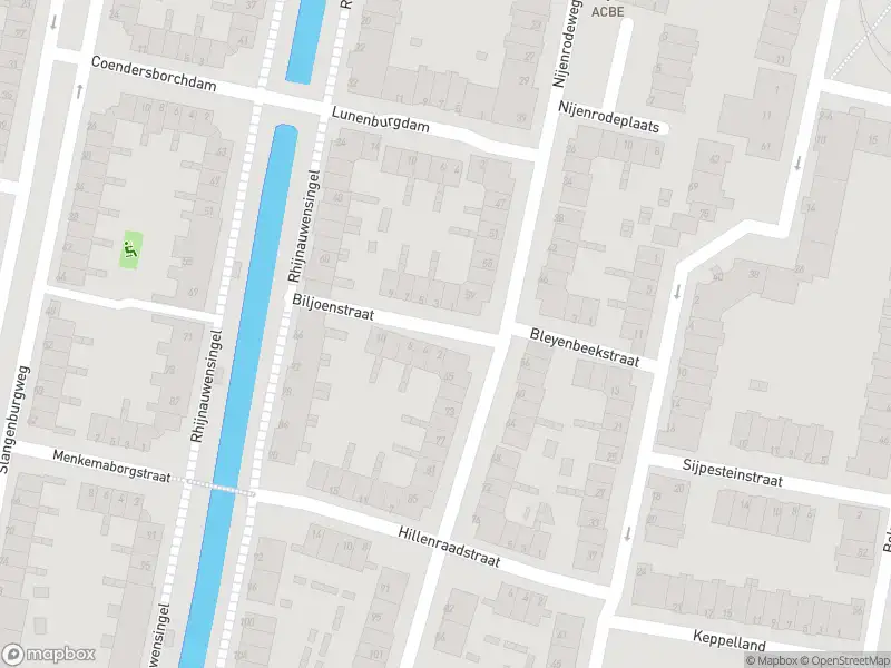 Ambulance met gepaste spoed naar de Biljoenstraat in Rotterdam