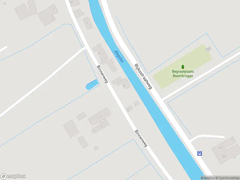 Brandweer met gepaste spoed naar de Binnenweg in Baambrugge vanwege waarnemen gaslucht