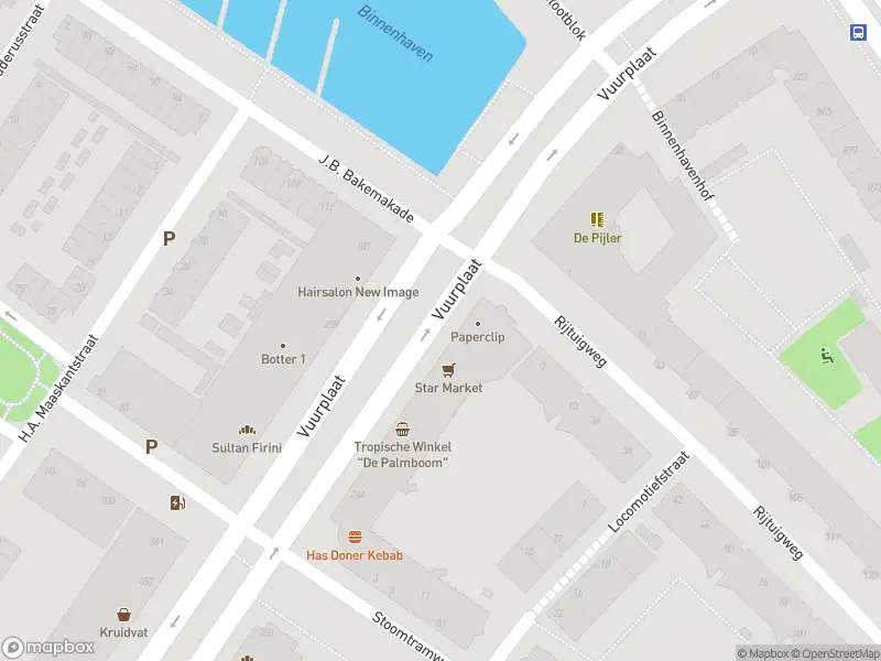 Ambulance met grote spoed naar de Vuurplaat in Rotterdam