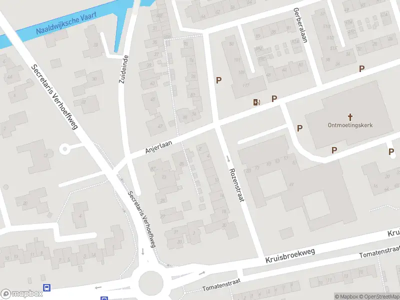 Ambulance met grote spoed naar de Rozenstraat in Naaldwijk