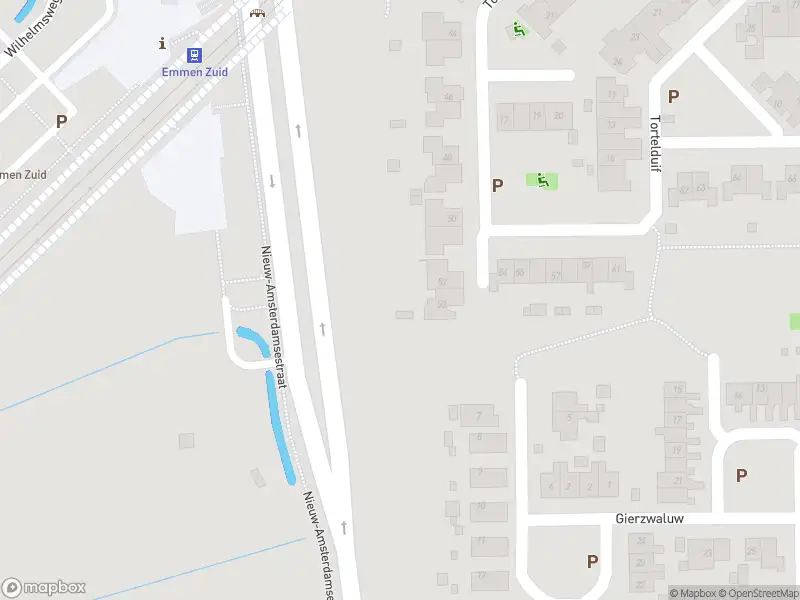 Brandweer met grote spoed naar de Nieuw-Amsterdamsestraat in Emmen vanwege voertuigbrand