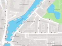 Brandweer en politie met grote spoed naar de Weerklank in Leeuwarden vanwege middelgrote brand