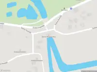 Ambulance met grote spoed naar de Spijkse Kweldijk in Spijk