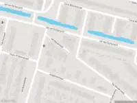 Brandweer met grote spoed naar de Rik Woutersweg in Eindhoven vanwege voertuigbrand